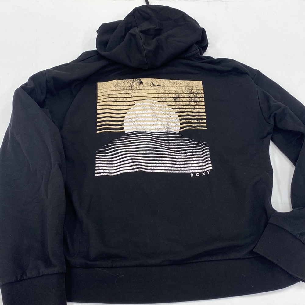 Roxy hoodie size medium